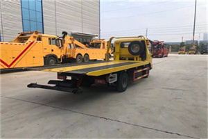 张江镇非事故拖车