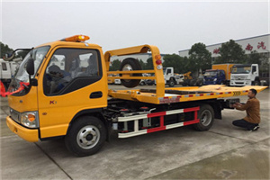 张江镇哪里有拖车服务