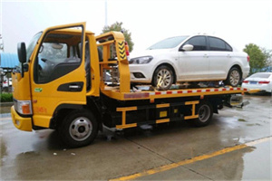 张江镇附近拖车救援24小时服务热线